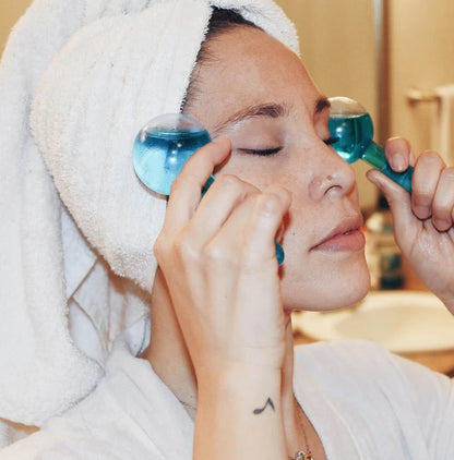 𝗕𝗲𝗻𝗲𝗳𝗶𝘁 𝗖𝗼𝘀𝗺𝗲𝘁𝗶𝗰𝘀 - 𝗙𝗮𝗰𝗶𝗮𝗹 𝗜𝗰𝗲 𝗥𝗼𝗹𝗹𝗲𝗿 𝗚𝗹𝗼𝗯𝗲𝘀 © | بِنفت كوزمتكس - كرات الثلج لتدليك وتبريد الوجه